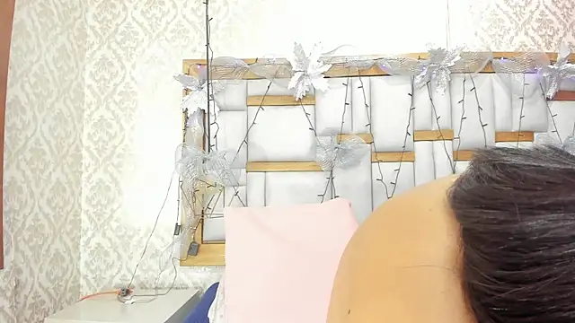Snapshot of sh_malala chatting on 12.14.24 sh malala online show from 12.14.24