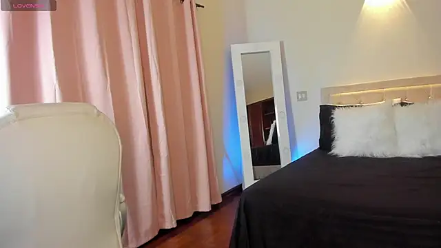 megan connor  online show from 03.28.26