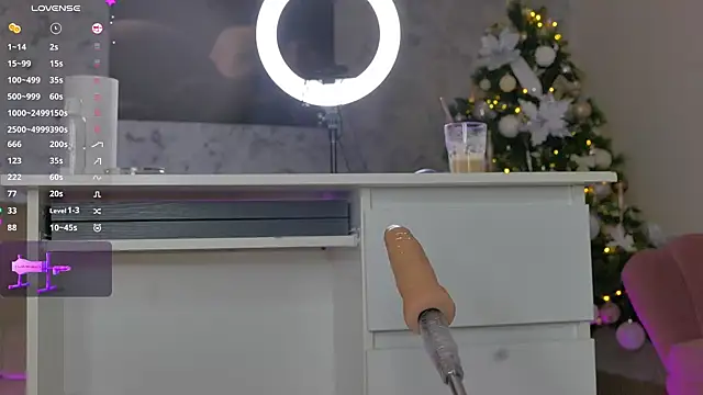 luckyalice  online show from 12.21.24