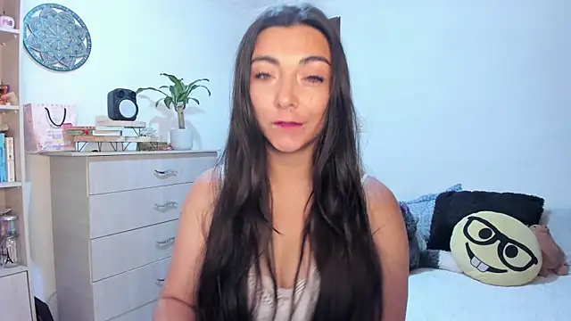 Karla hernandez  online show from 07.08.26