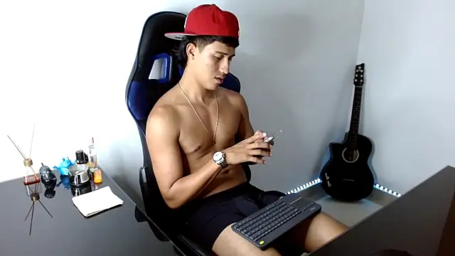 Snapshot of Juan_da01 chatting on 01.11.25 Juan da01 online show from 01.11.25