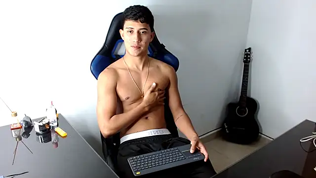Snapshot of Juan_da01 chatting on 01.27.25 Juan da01 online show from 01.27.25