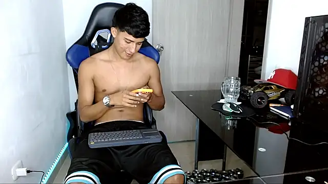 Snapshot of Juan_da01 chatting on 03.16.25 Juan da01 online show from 03.16.25