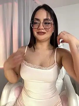 montmariana online show from 02.20.25