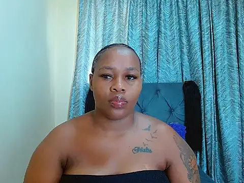 curvycloe1 online show from 01.24.25