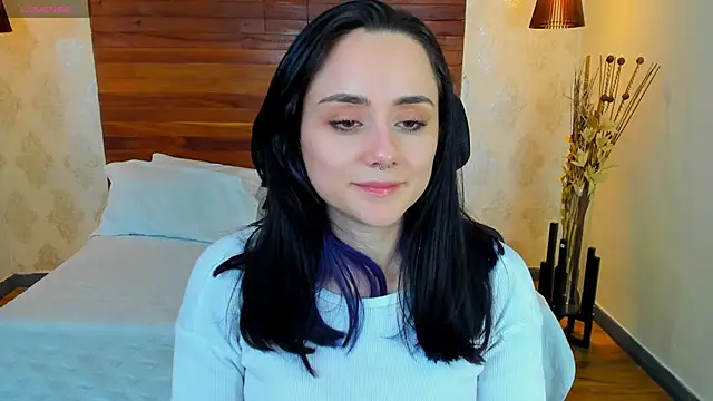 Snapshot of KatherineBond chatting on 12.03.24 KatherineBond online show from 12.03.24