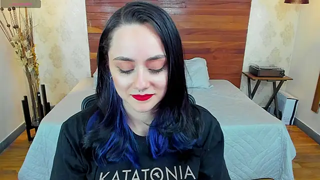 Snapshot of KatherineBond chatting on 12.16.24 KatherineBond online show from 12.16.24