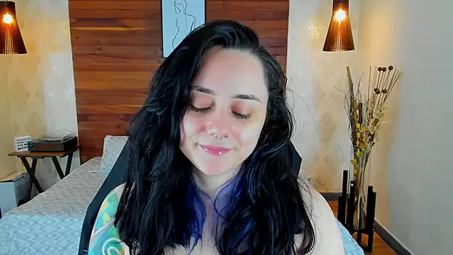 Snapshot of KatherineBond chatting on 02.28.25 KatherineBond online show from 02.28.25