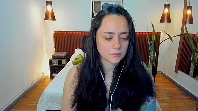 KatherineBond online show from 02.16.26