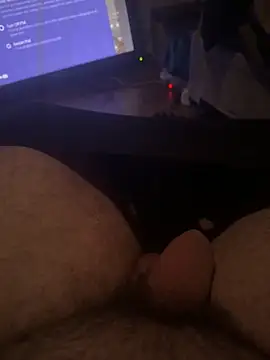 Snapshot of deleware806 chatting on 10.31.25 deleware806 online show from 10.31.25