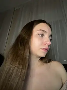 Snapshot of BarbaraFantasy chatting on 09.21.25 BarbaraFantasy online show from 09.21.25