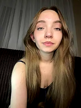 Snapshot of BarbaraFantasy chatting on 09.29.25 BarbaraFantasy online show from 09.29.25