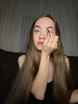 Snapshot of BarbaraFantasy chatting on 10.01.25 BarbaraFantasy online show from 10.01.25