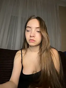 Snapshot of BarbaraFantasy chatting on 10.13.25 BarbaraFantasy online show from 10.13.25