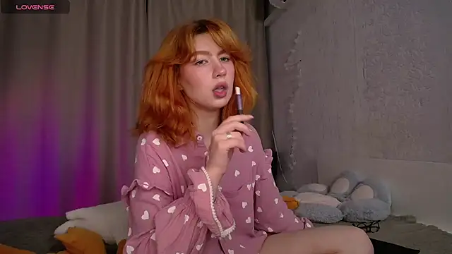 Evaa Moonn  online show from 09.12.25