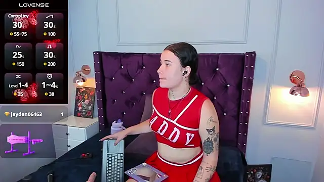 Danee 19  online show from 01.04.25