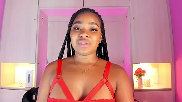 Snapshot of tamaraa_smiith chatting on 02.27.25 tamaraa smiith online show from 02.27.25