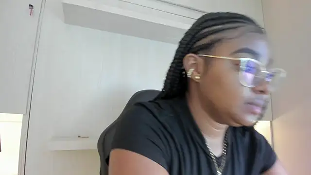 tamaraa smiith online show from 02.25.26