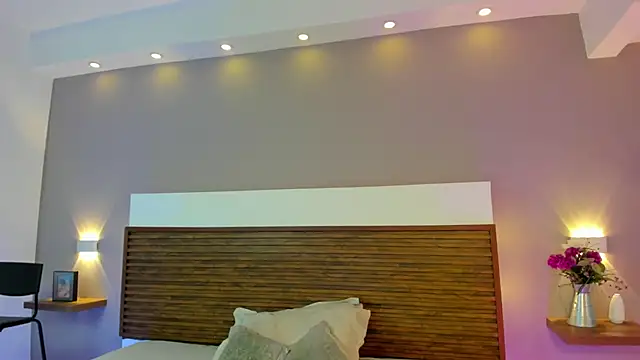 Adelehottman online show from 03.06.26