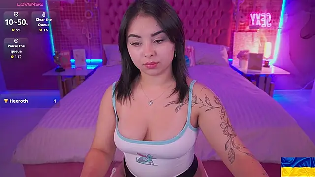 SusieWood online show from 10.20.25