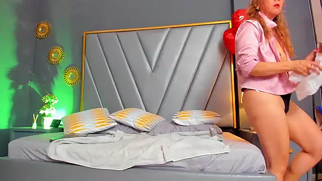 BrendaAdams  online show from 02.19.25