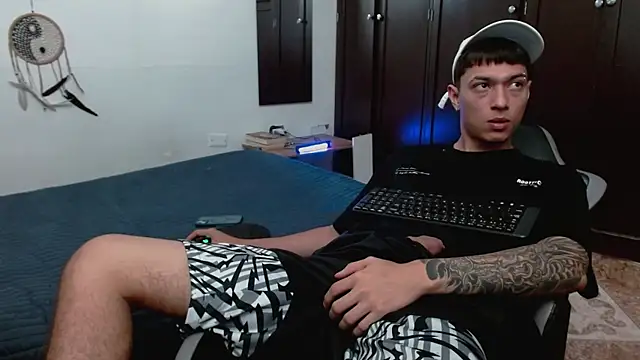 aaron blug online show from 12.20.25