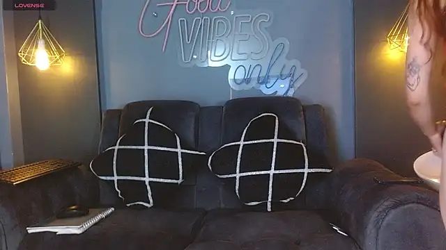 Snapshot of LOLIITA__LOVE chatting on 10.08.25 LOLIITA  LOVE online show from 10.08.25