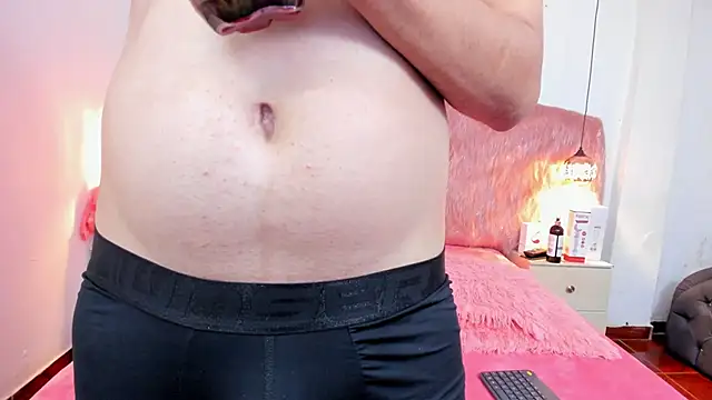 Derek and Skarlet online show from 02.26.26