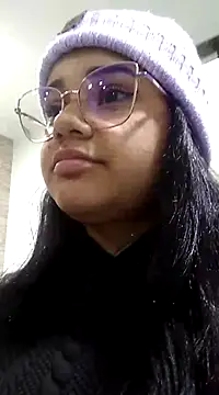  Miaaleon online show from 02.25.25