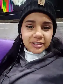  Miaaleon online show from 02.27.25