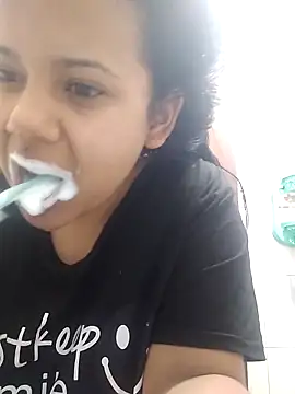  Miaaleon online show from 09.10.25