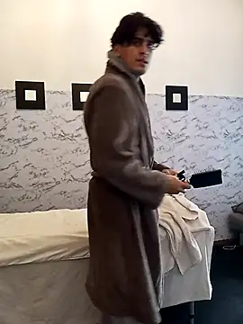 Snapshot of casalzuca chatting on 11.21.25 casalzuca online show from 11.21.25