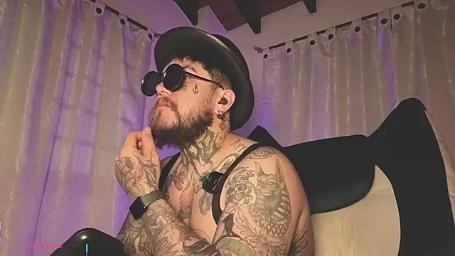 Ash gusbig online show from 04.12.26