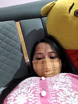 Snapshot of Samarya-78 chatting on 10.23.25 Samarya-78 online show from 10.23.25