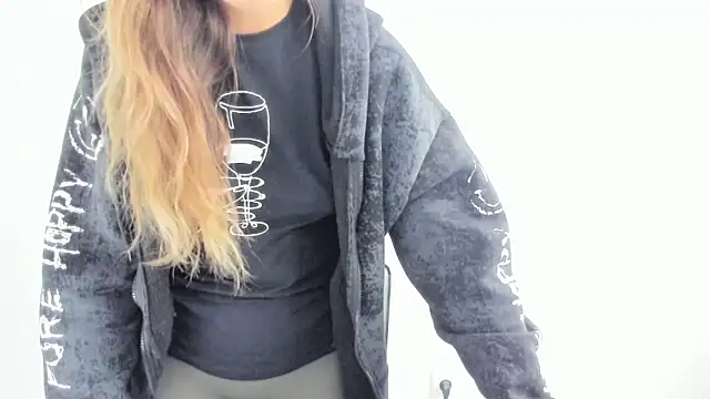 Summmmersky online show from 10.03.25