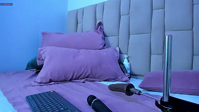 Abbyadams online show from 01.09.25