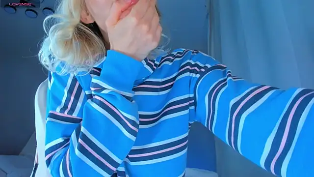 JennyWoody online show from 10.02.25