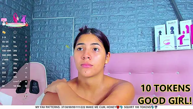 Snapshot of AriannaLewiis chatting on 03.10.25 AriannaLewiis online show from 03.10.25