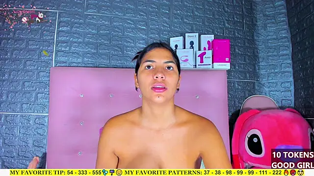 AriannaLewiis online show from 10.16.25