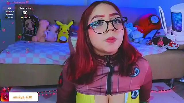 AnngelaSkye online show from 11.05.25