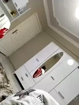 milf hunter 35 online show from 04.16.26