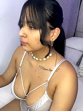 Snapshot of Madyson_Hot chatting on 09.22.25 Madyson Hot online show from 09.22.25