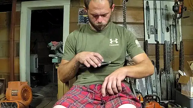 Snapshot of Bigoleslong98765 chatting on 09.25.25 Bigoleslong98765 online show from 09.25.25