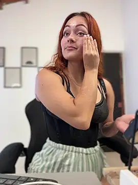 Miss-Abbii online show from 12.04.25