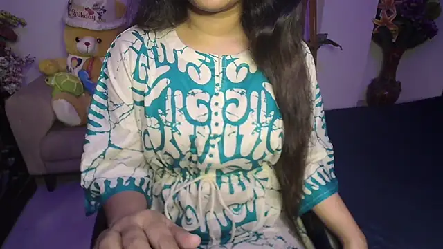 Snapshot of Most-Beautiful-Queen chatting on 01.19.25 Most-Beautiful-Queen online show from 01.19.25