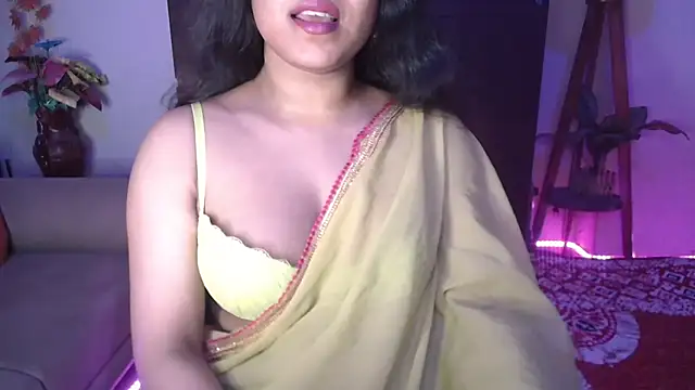 Snapshot of Most-Beautiful-Queen chatting on 02.27.25 Most-Beautiful-Queen online show from 02.27.25