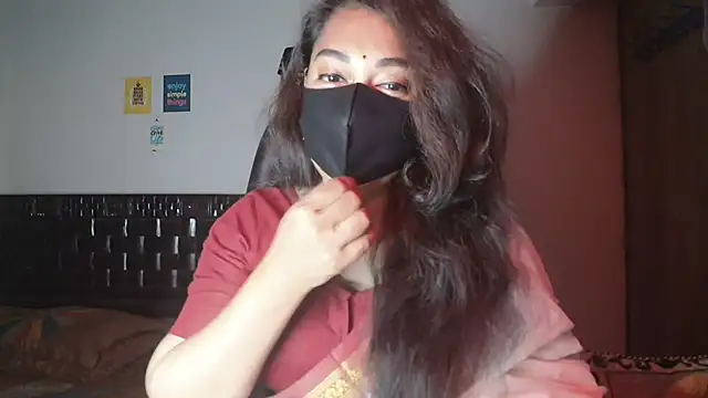 Most-Beautiful-Queen online show from 12.22.25