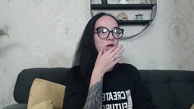 IzabelllNoir online show from 11.27.25