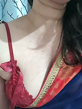 Brown Maxi online show from 03.13.25