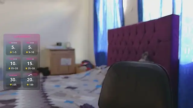 Lucy Fer5 online show from 12.17.25